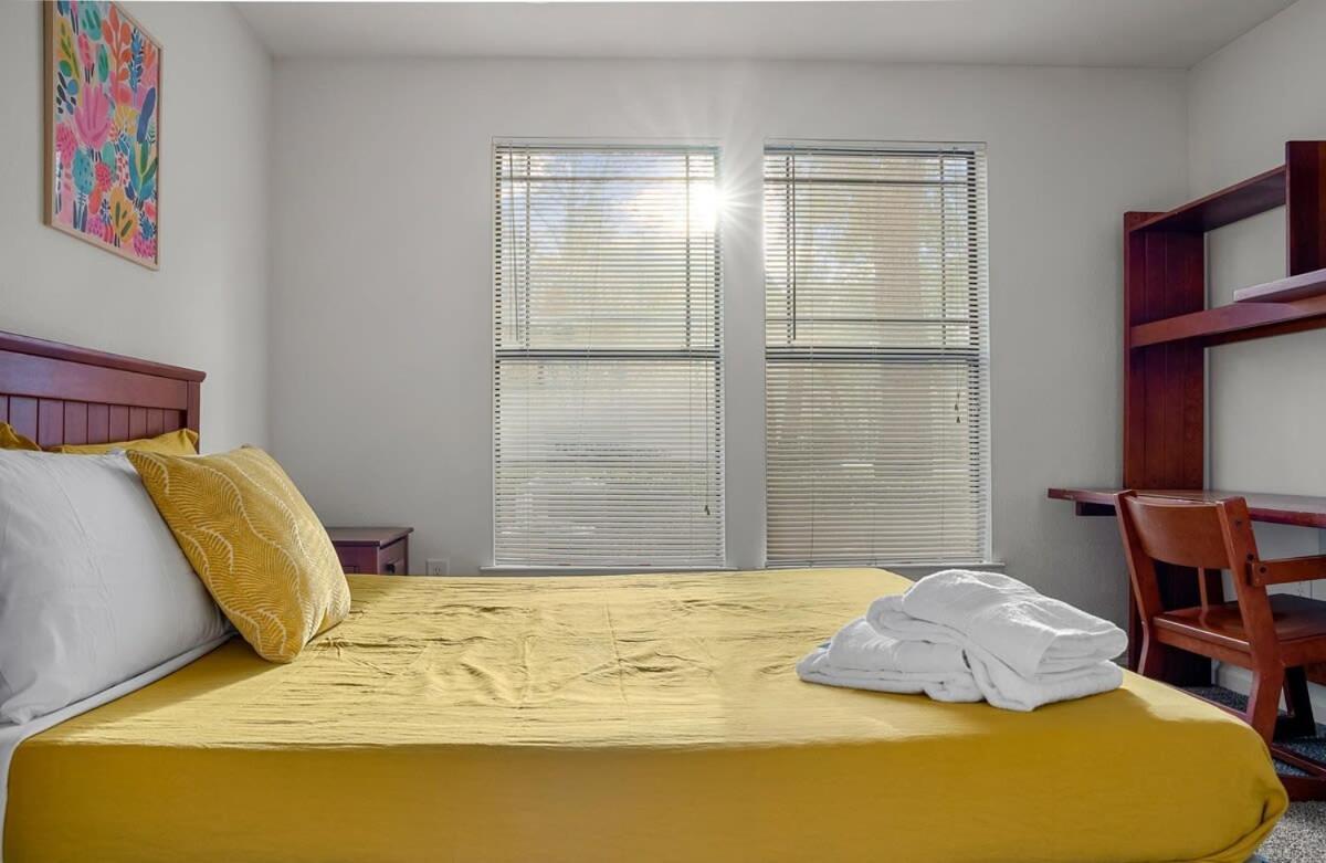 Villa 4Bd 2 Mi To Usf Free Pool + 24 Hour Gym à Tampa Extérieur photo